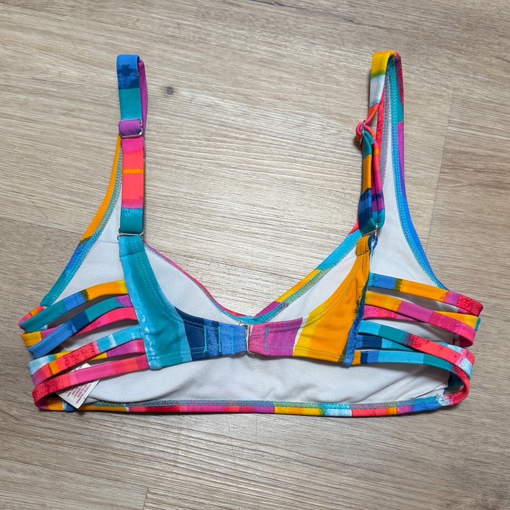 Xhilaration Multicolor Bikini Top - Picture 2 of 3
